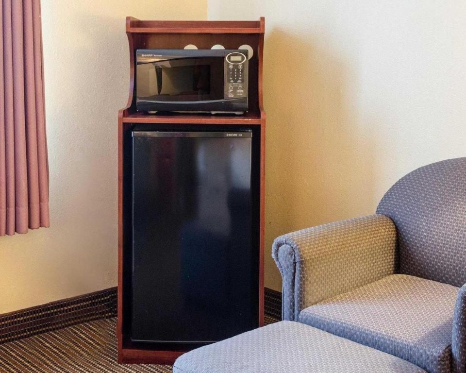 Rodeway Inn غرينفيل المظهر الخارجي الصورة