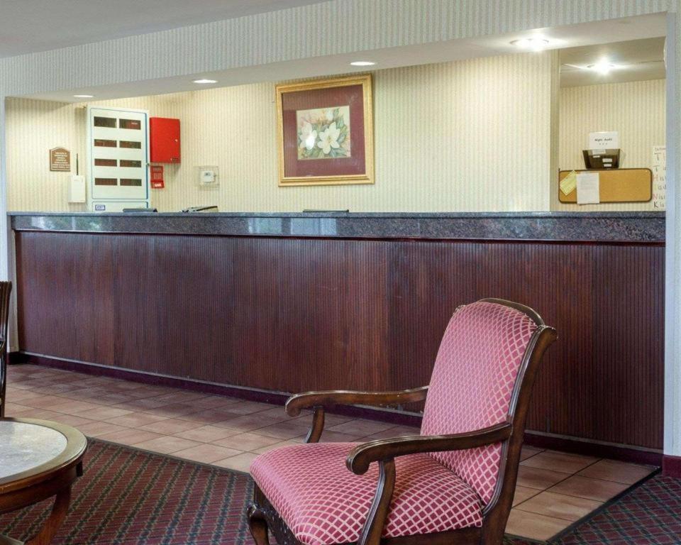 Rodeway Inn غرينفيل المظهر الخارجي الصورة