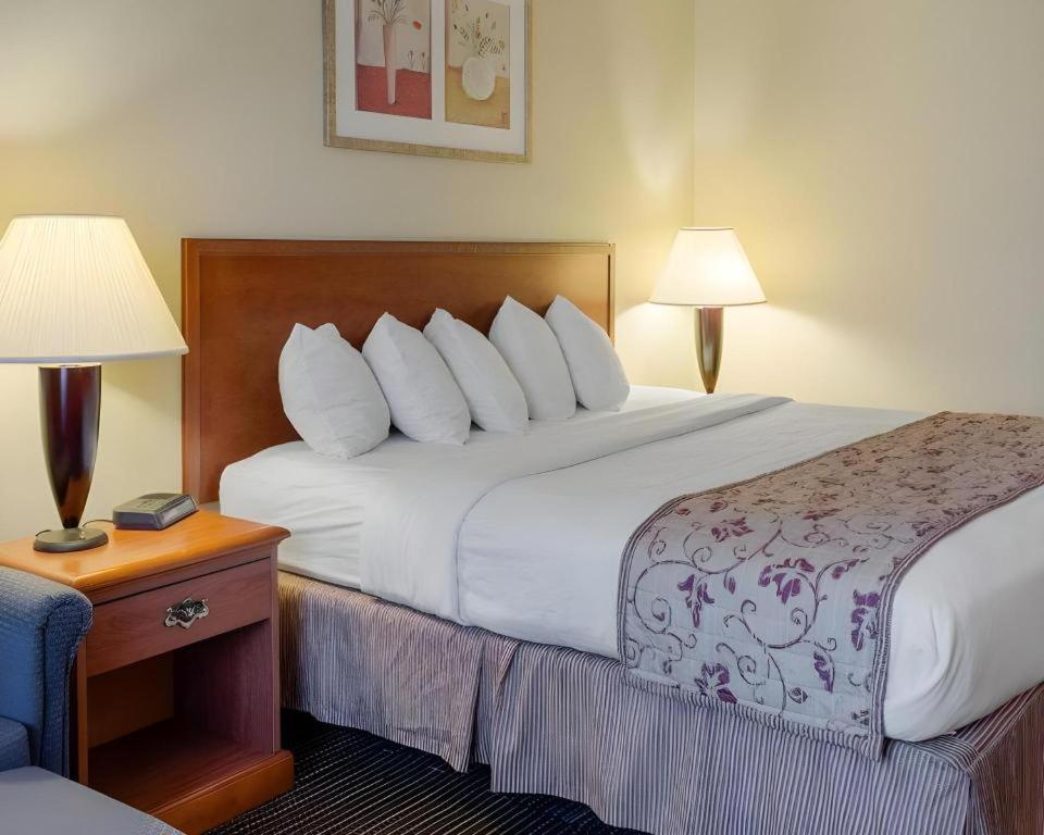 Rodeway Inn غرينفيل المظهر الخارجي الصورة