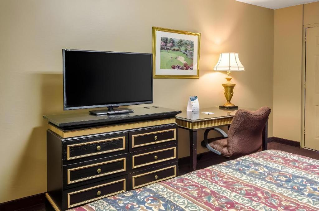 Rodeway Inn غرينفيل المظهر الخارجي الصورة