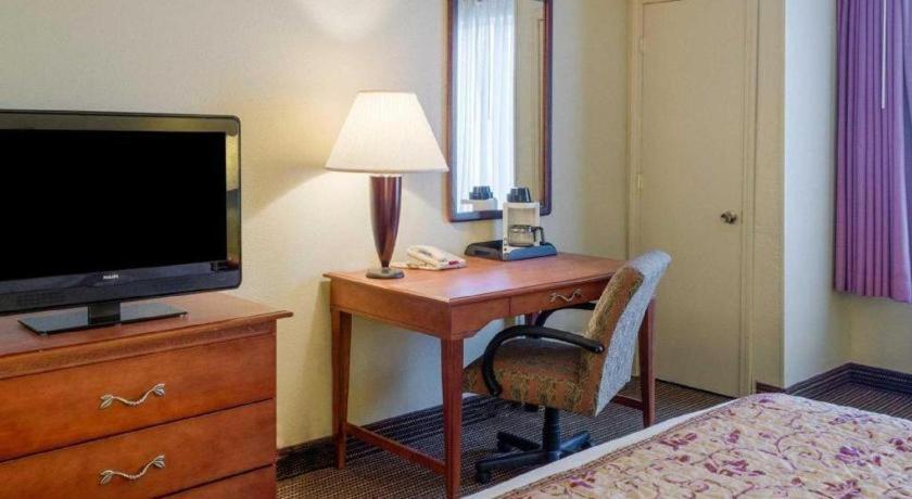Rodeway Inn غرينفيل المظهر الخارجي الصورة