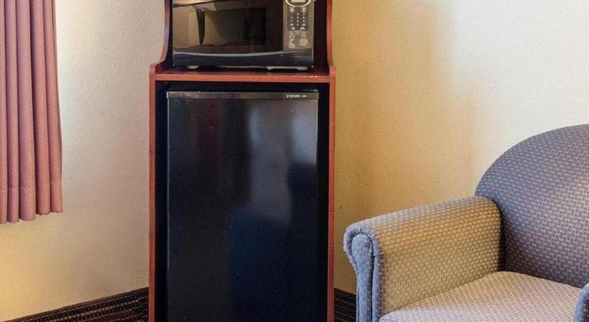 Rodeway Inn غرينفيل المظهر الخارجي الصورة
