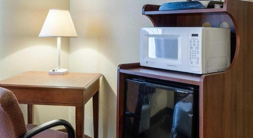 Rodeway Inn غرينفيل المظهر الخارجي الصورة